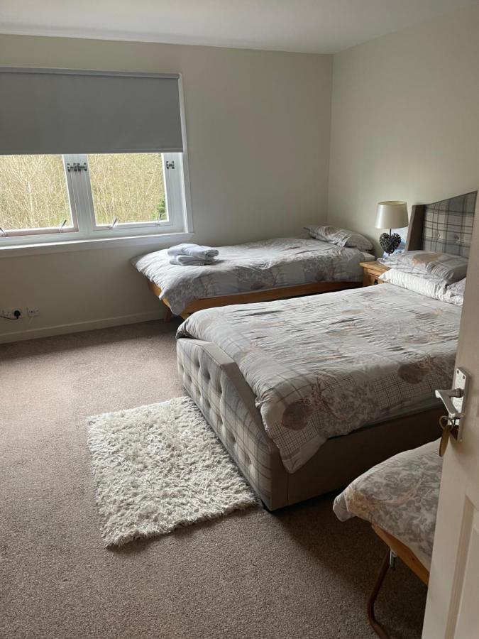 Charleston Apartment Self Catering 5 Min Drive From Town Centre อินเวอร์เนส ภายนอก รูปภาพ